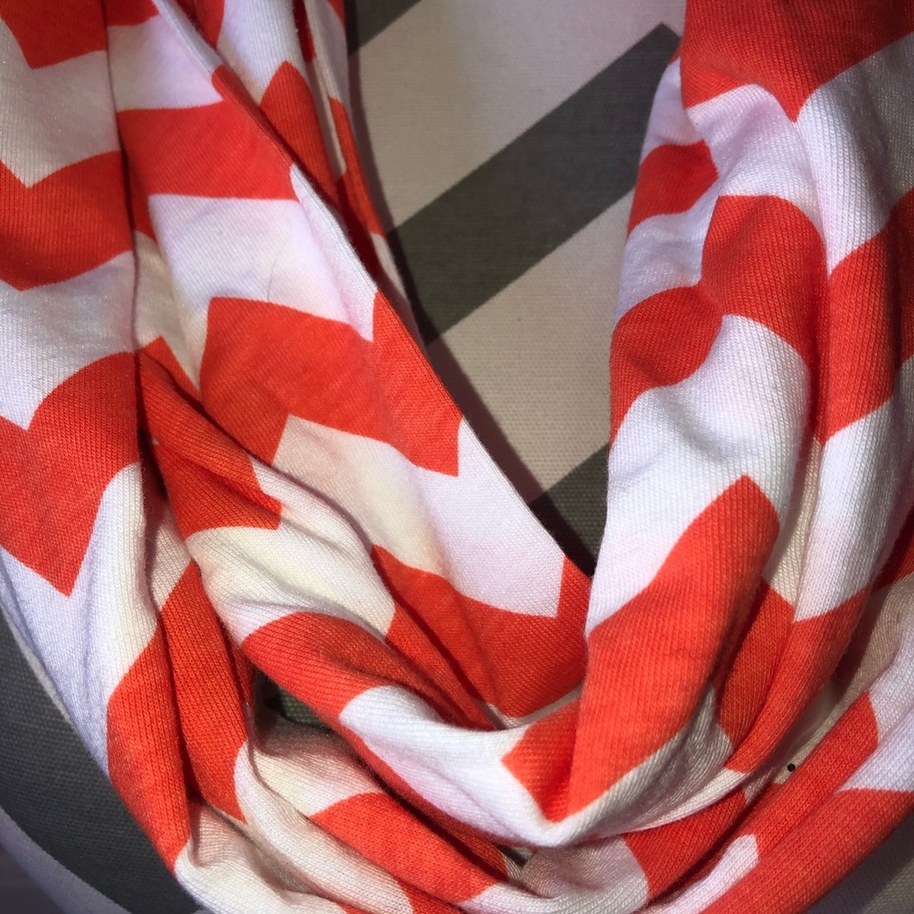 Infinity scarf - Picture 2 of 4